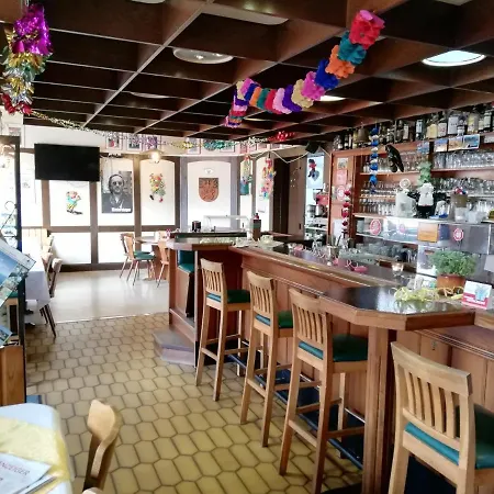 מלון Hotel-restaurant Denklinger-hof