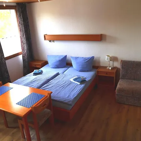 Hotel-restaurant Denklinger-hof מלון Reichshof